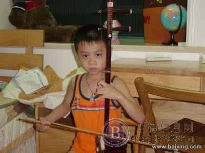艺鸣琴行暑假招生(吉他、声乐、贝司)